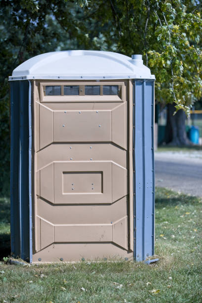 Best Restroom trailer rental cost  in Palmetto Estates, FL